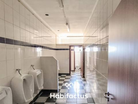 Armazém Industrial de 10.200 m² em Mangualde