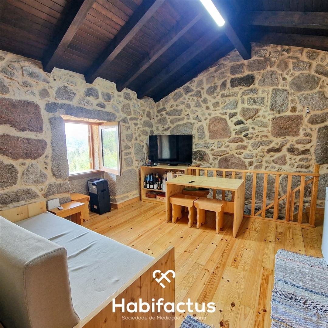 Quinta para venda em Povolide