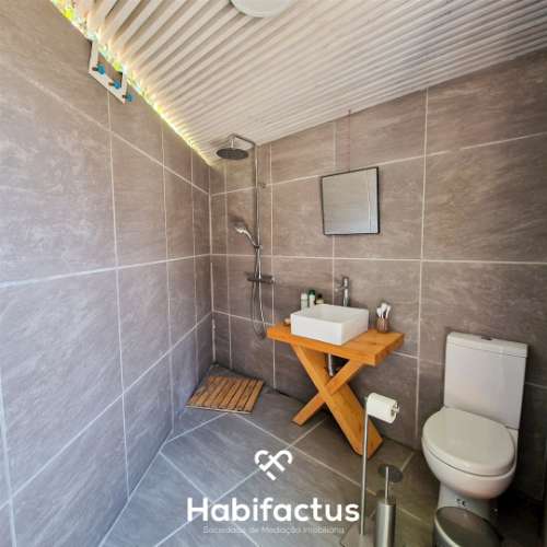 Quinta para venda em Povolide