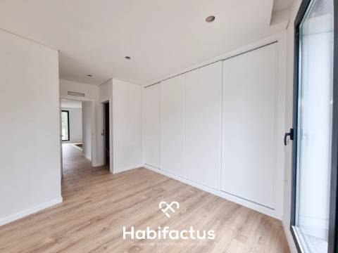 Moradia geminada T3 em construção, em Rebordinho  - Viseu