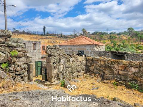 Moradia em Pedra – Moinhos, Senhorim | Nelas