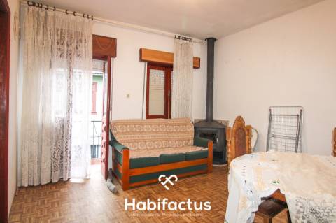 Moradia T3 para Remodelar à venda em Silgueiros - Viseu