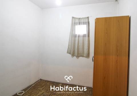 Moradia T3 para Remodelar à venda em Silgueiros - Viseu