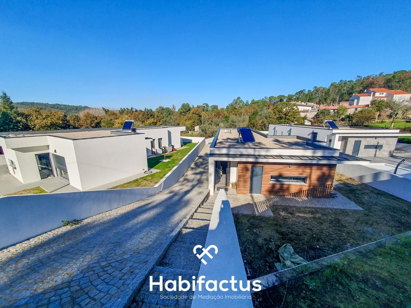 Moradia Térrea Isolada T4 em Couto de Cima- Viseu