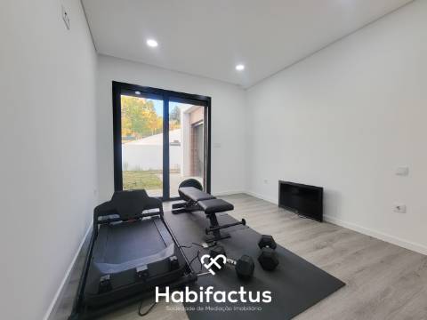 Moradia Térrea Isolada T4 em Couto de Cima- Viseu