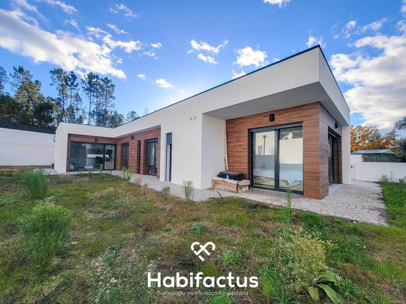 Moradia Térrea Isolada T4 em Couto de Cima- Viseu