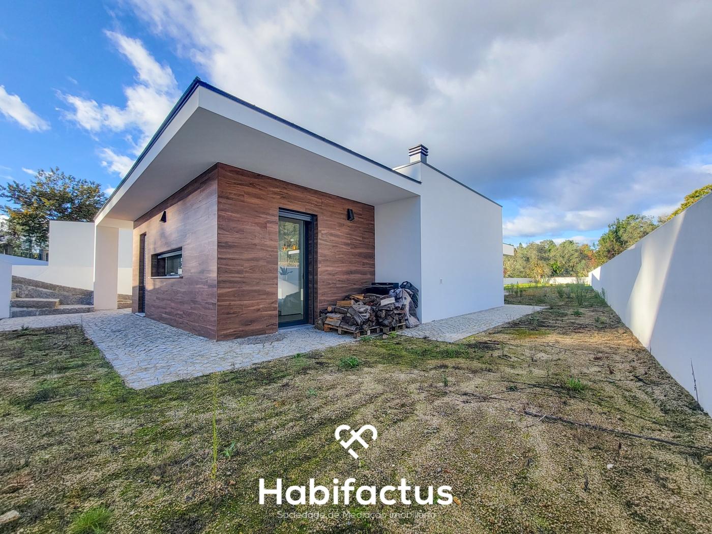 Moradia Térrea Isolada T4 em Couto de Cima- Viseu