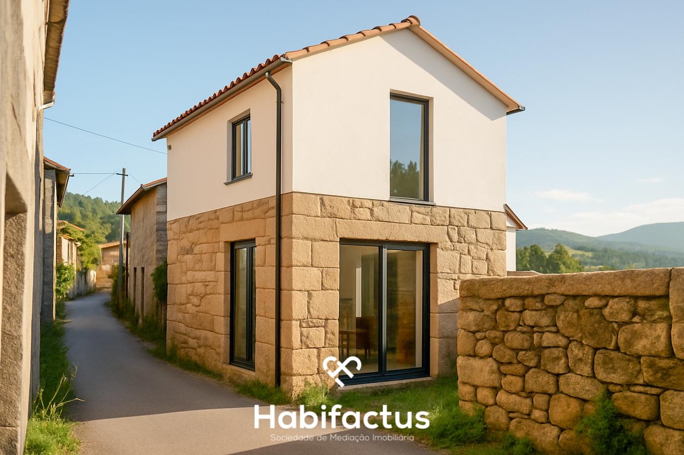 Moradia T4 em pedra - Tondela