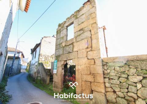 Moradia T4 em pedra - Tondela