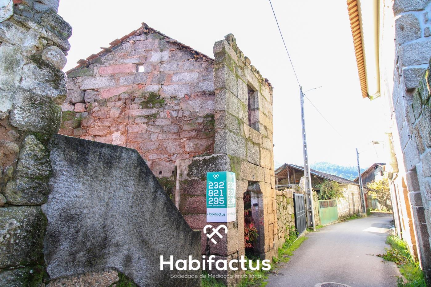Moradia T4 em pedra - Tondela