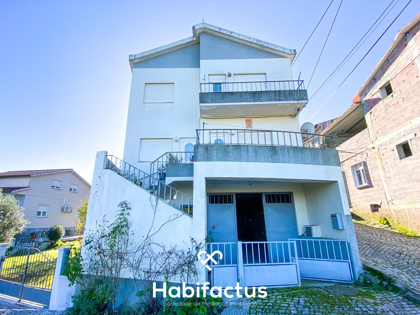 Moradia para venda com Dois Andares Independentes no Centro de Mangualde – Viseu - Ideal para Invest