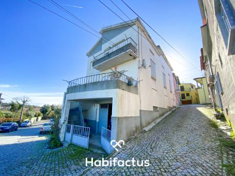 Moradia para venda com Dois Andares Independentes no Centro de Mangualde – Viseu - Ideal para Invest