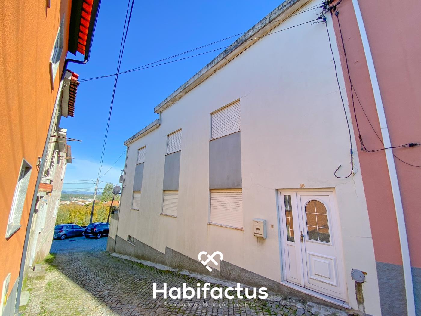 Moradia para venda com Dois Andares Independentes no Centro de Mangualde – Viseu - Ideal para Invest