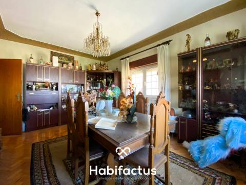 Moradia para venda com Dois Andares Independentes no Centro de Mangualde – Viseu - Ideal para Invest