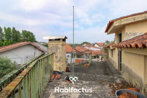 Moradia para remodelar para venda em Viseu