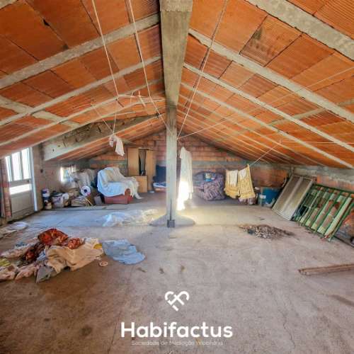 Moradia para remodelar para venda em Viseu