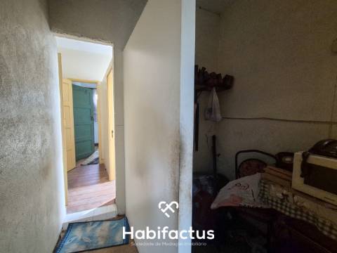 Moradia para remodelar para venda em Viseu