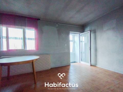 Moradia T1 em Paranhos – Pronta a Habitar!