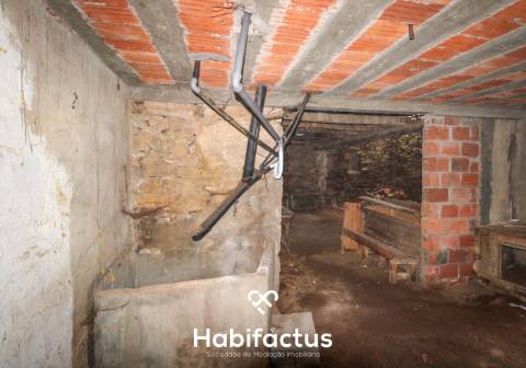 Moradia T3 com terreno em Samorim - Sátão