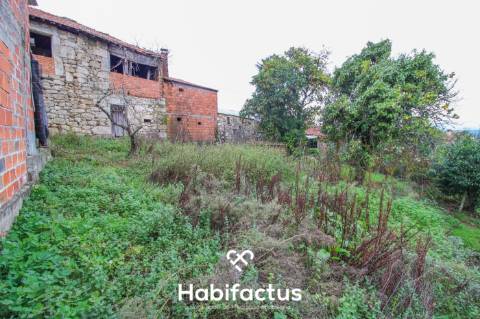 Casa em Pedra - Tondela