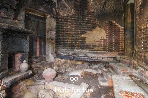 Casa em Pedra - Tondela