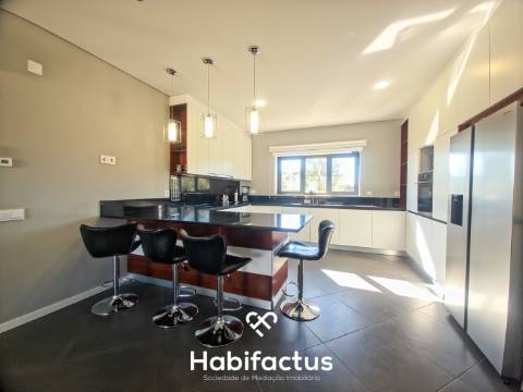 Moradia Isolada T4 em Água Levada – Mangualde