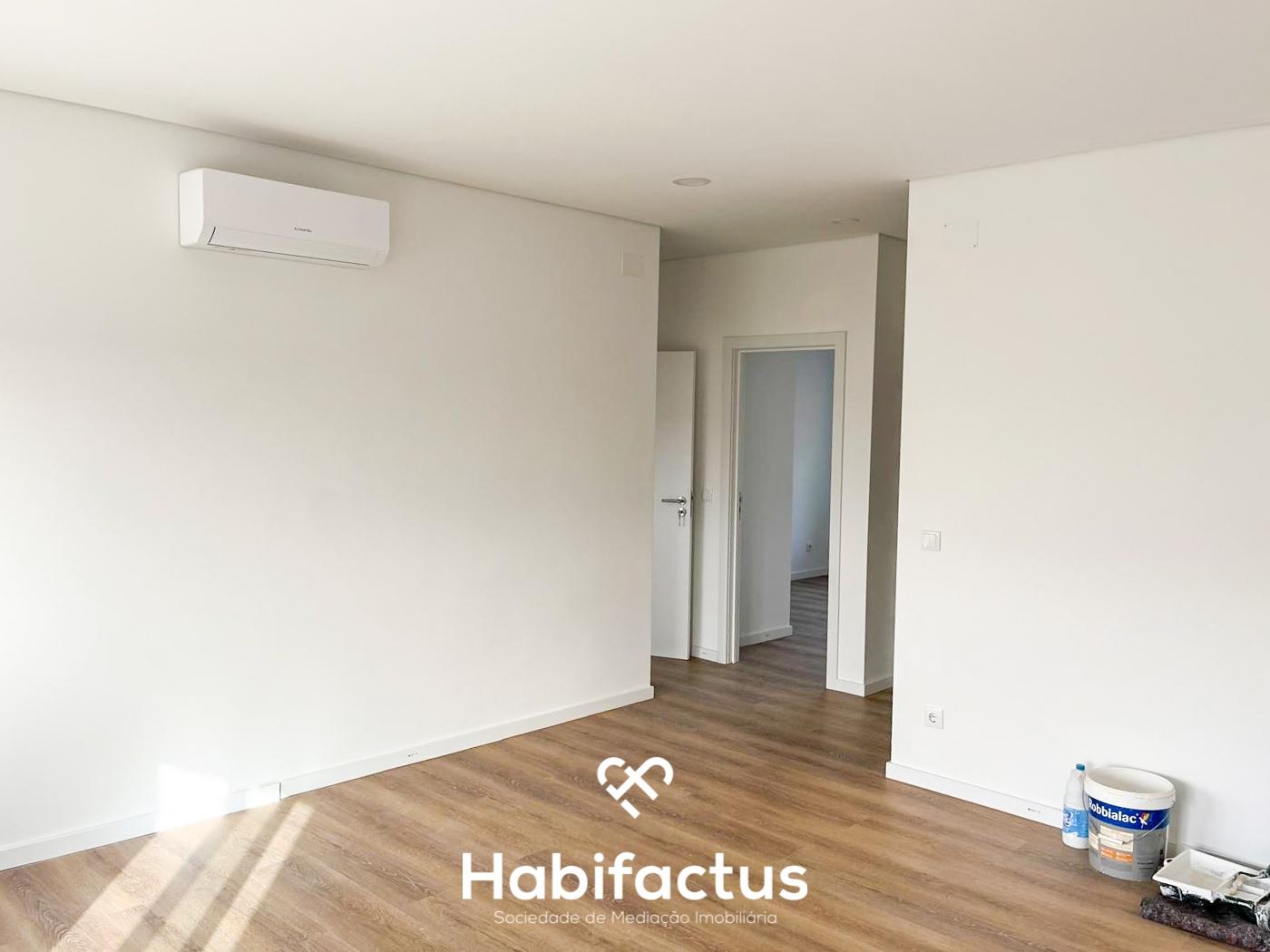 Apartamento T2 remodelado para venda em Viseu