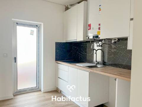Apartamento T2 remodelado para venda em Viseu