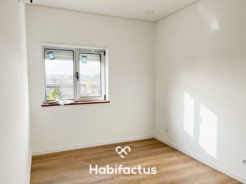Apartamento T2 remodelado para venda em Viseu