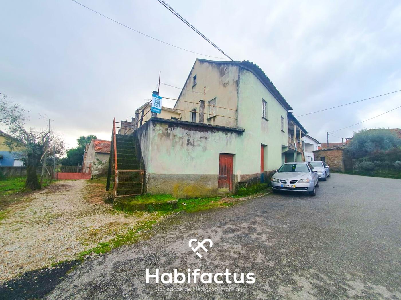 Moradia Isolada T5 para Reconstrução | Parada – Carregal do Sal