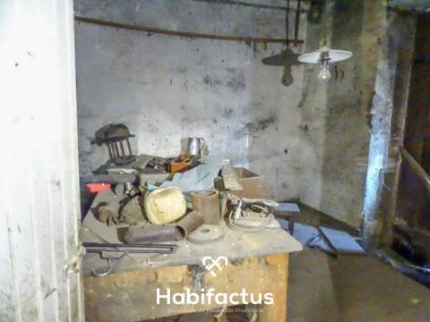 Moradia T3 para Remodelar – Campo de Besteiros, Tondela