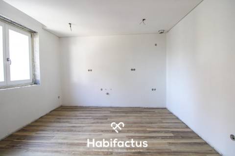 Apartamento T1 à venda na zona histórica de Viseu