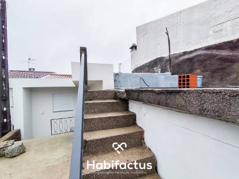 Moradia T2 reconstruída em Viseu