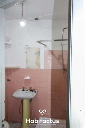 Moradia devoluta para venda em marzovelos - Viseu