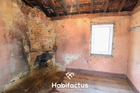 Duas Moradias para Remodelação em Coelhoso, Tondela