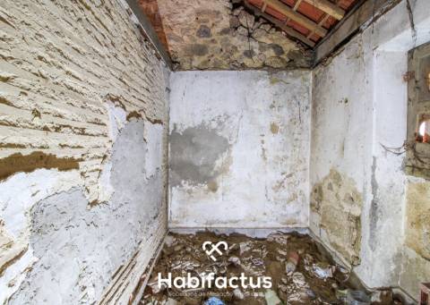 Duas Moradias para Remodelação em Coelhoso, Tondela