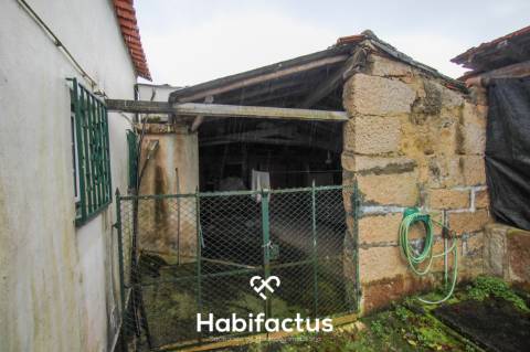 Moradia de pedra para venda T1+2 em Pedras Ruivas – Seixo da Beira - Oliveira do Hospital