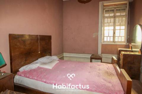 Moradia T6 para remodelar em São Cipriano, Viseu.