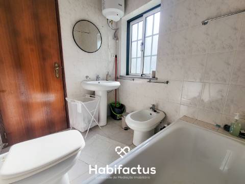 Apartamento T0 à Venda na Freguesia de Canas de Senhorim (Caldas das Felgueiras) - Viseu