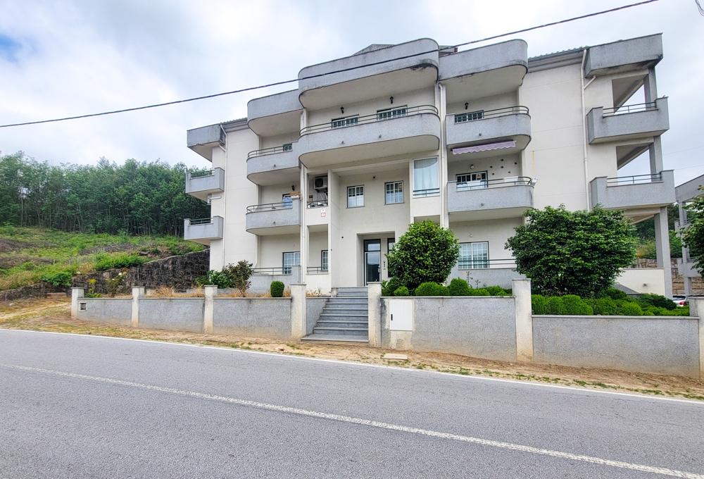 Apartamento T0 à Venda na Freguesia de Canas de Senhorim (Caldas das Felgueiras) - Viseu