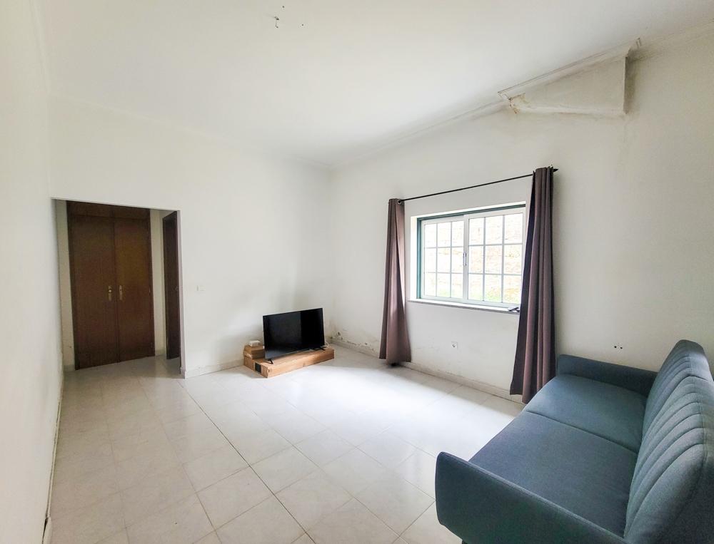 Apartamento T0 à Venda na Freguesia de Canas de Senhorim (Caldas das Felgueiras) - Viseu