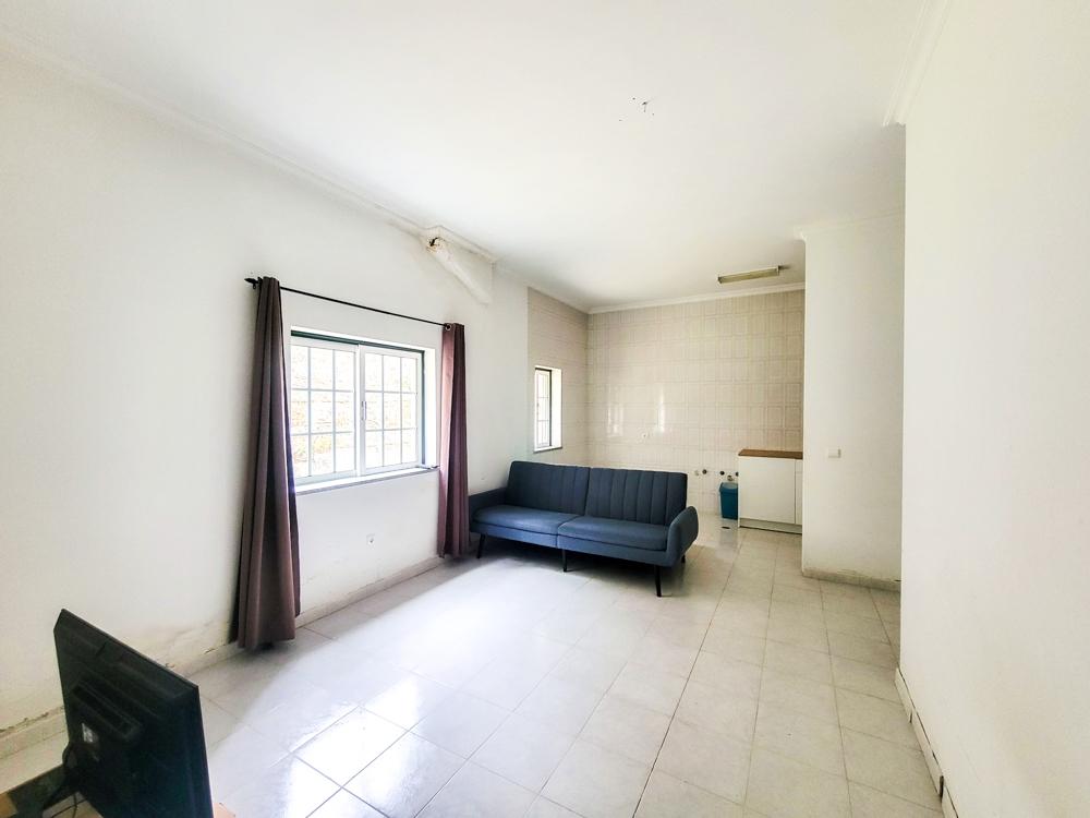 Apartamento T0 à Venda na Freguesia de Canas de Senhorim (Caldas das Felgueiras) - Viseu