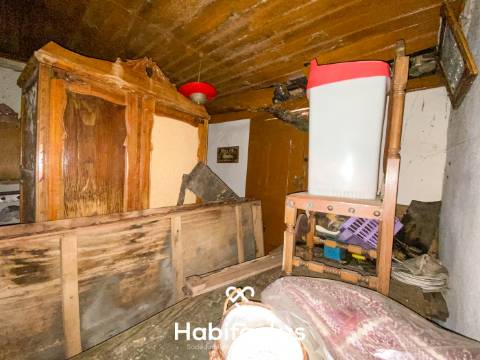 Moradia T2 para venda em Meruge - Oliveira do Hospital - Coimbra