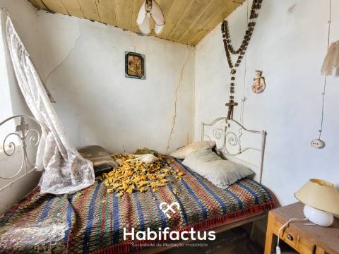 Moradia T2 para venda em Meruge - Oliveira do Hospital - Coimbra