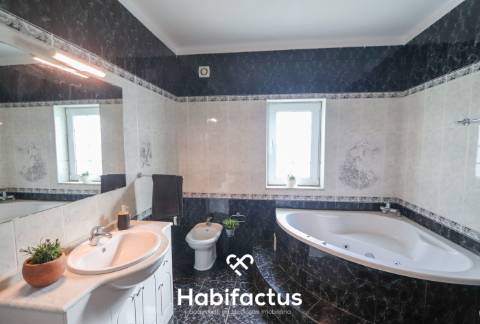 Moradia Isolada T4 em Guimarães de Tavares – Mangualde.