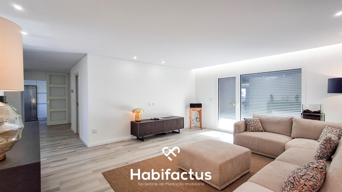 Apartamento T4 Premium com Terraço em Viseu