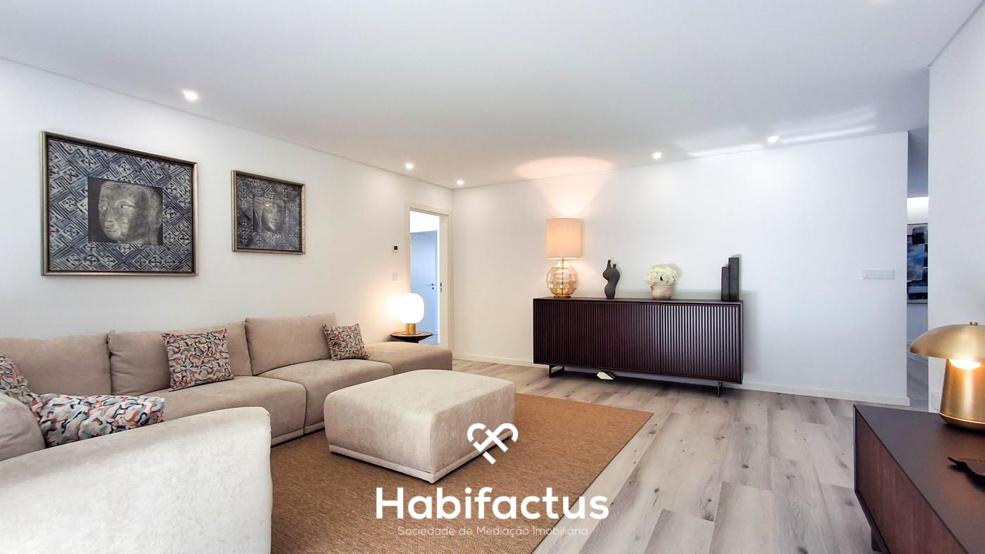 Apartamento T4 Premium com Terraço em Viseu