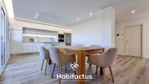 Apartamento T4 Premium com Terraço em Viseu