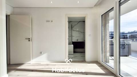 Apartamento T4 Premium com Terraço em Viseu