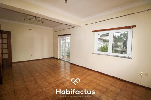 Andar Moradia T3 para Venda em Abraveses - Viseu